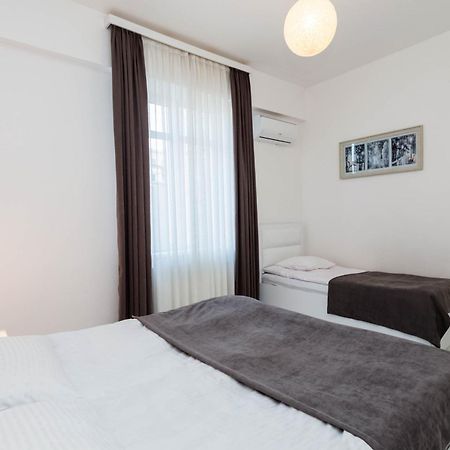 Luxury Apartment In The City Centre Tbilisi Exterior photo