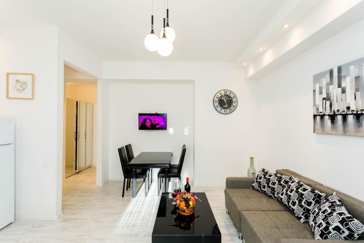 Luxury Apartment In The City Centre Tbilisi Exterior photo