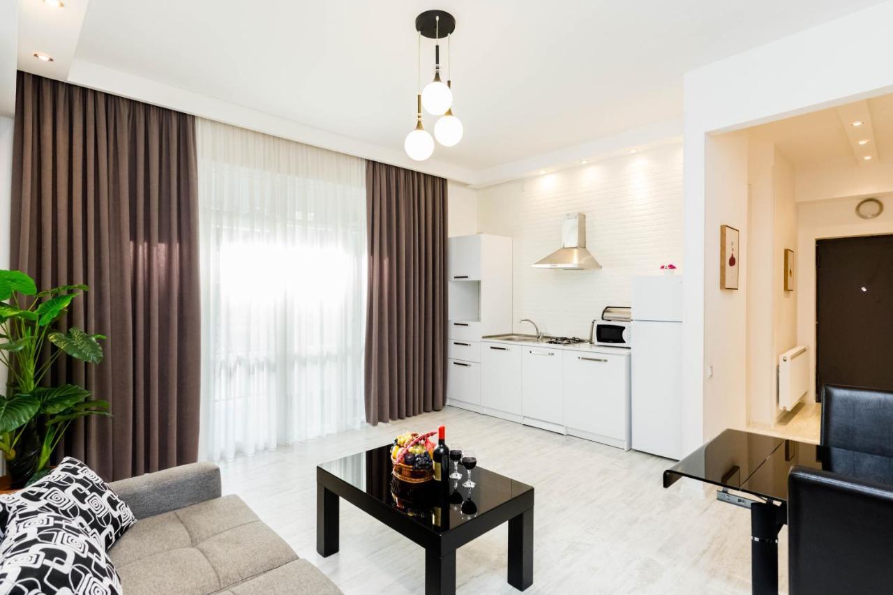 Luxury Apartment In The City Centre Tbilisi Exterior photo