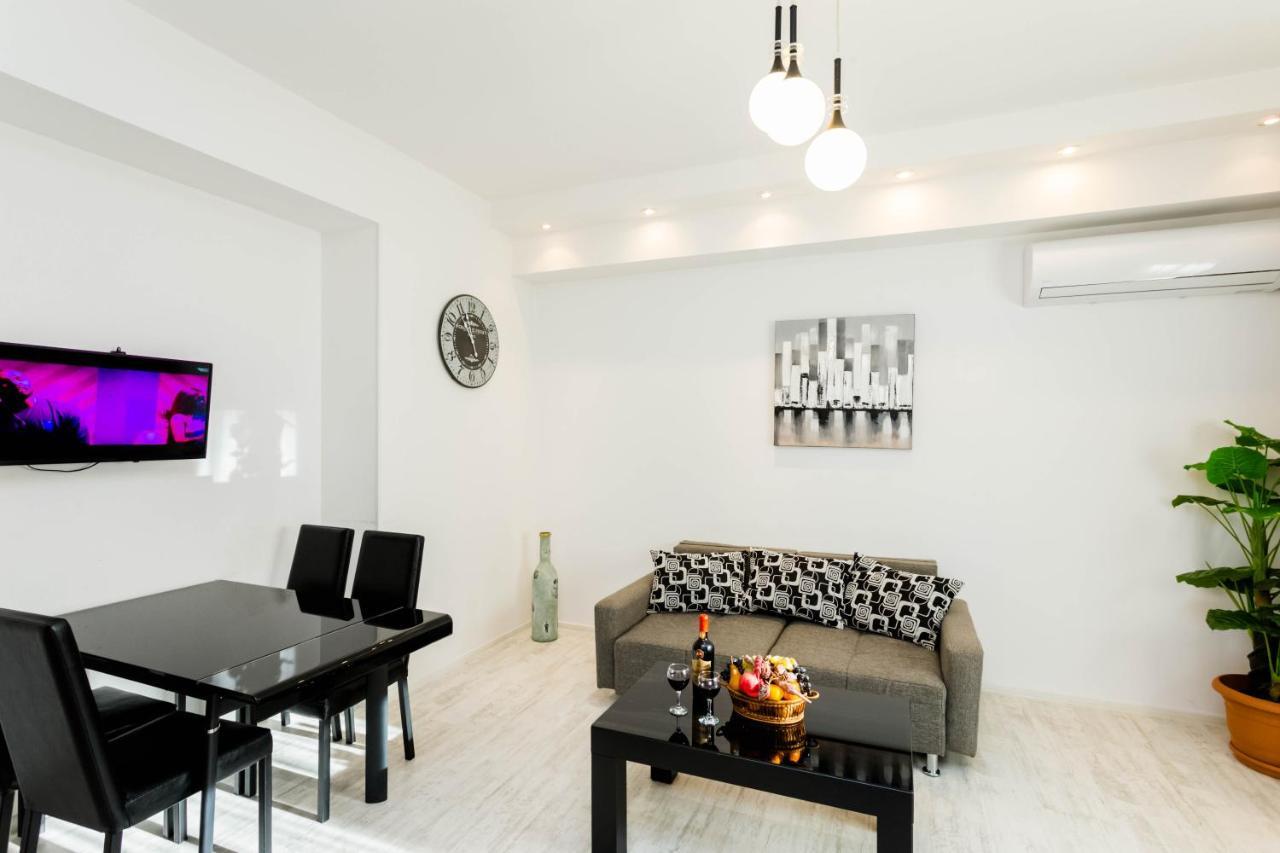 Luxury Apartment In The City Centre Tbilisi Exterior photo
